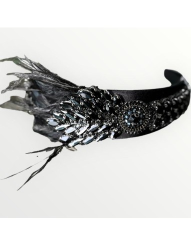 crecia diadema strass y plumas